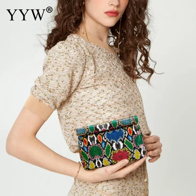 Luxury Snake Pattern Clutch Bag Female Party Designer Vintage Handheld Envelope Bags Wallets Card Holder Large Capacity Clutchs