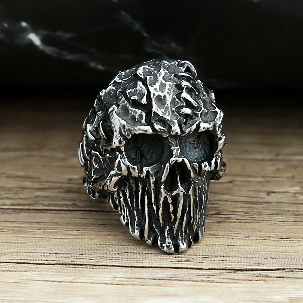 Aspero | Anillo Con Calaveras De Acero Inoxidable Plateado De 8 Mm