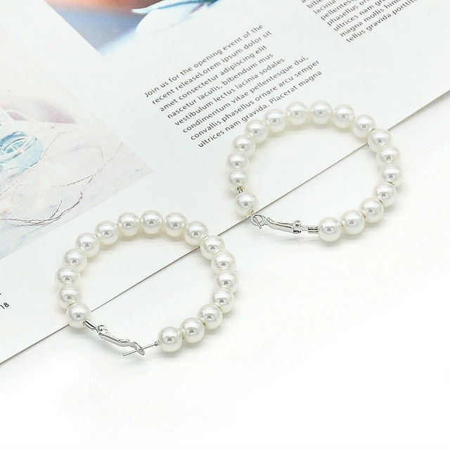 Different Size in Diameter White Pearls Hoop Earrings Women Oversize Pearl Circle Ear Rings Earring Elegance