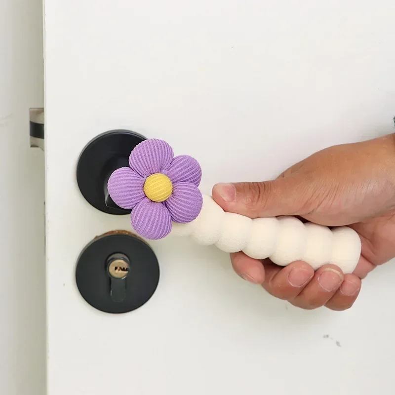 Door Knob Covers Door Handle Covers Winter Anti-static Door Knob Covers Cute Cartoon Decoration Room Doorknob Protective Sheath Metal Warmer Handle EVA Cover