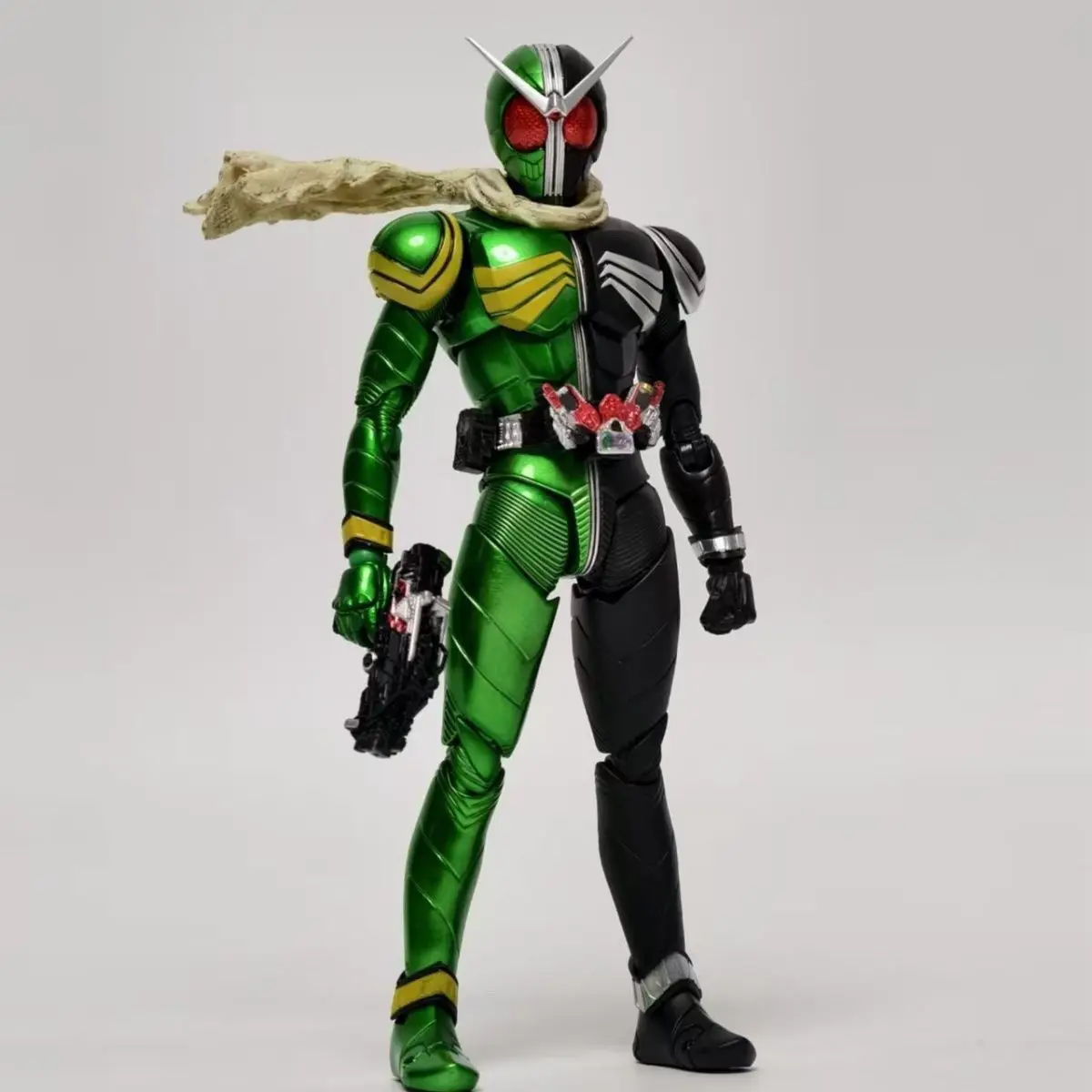 In Stock Da Tong 3Z-13 KO SHF Masked Superman Masked Rider