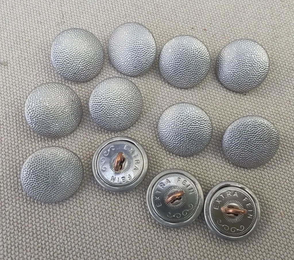 040155 19MM WW2 GERMAN ARMY OFFICER PEBBLE GRAIN TUNIC BUTTON 12PCS silver