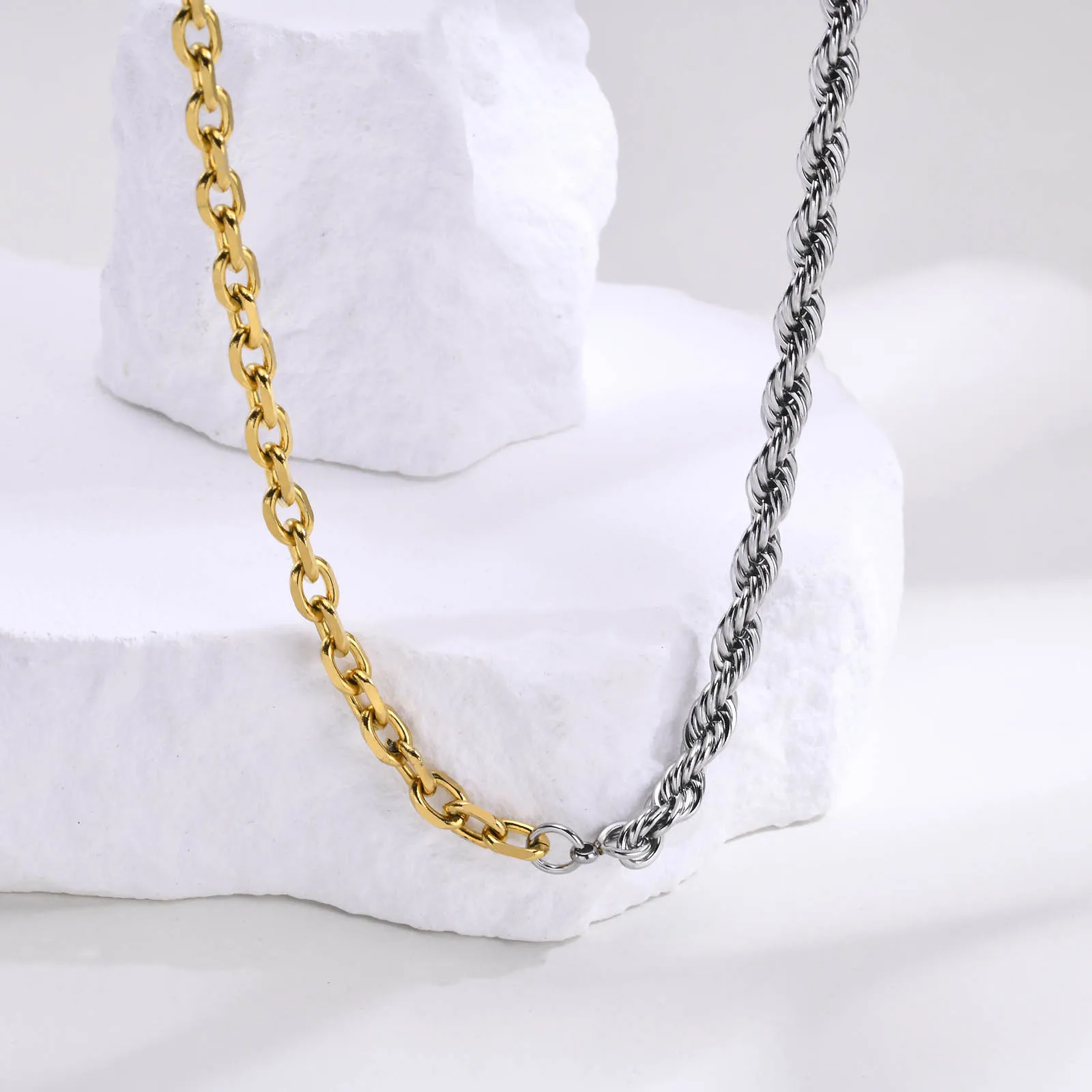 Lora Short Stainless Steel Gold Chain Necklace