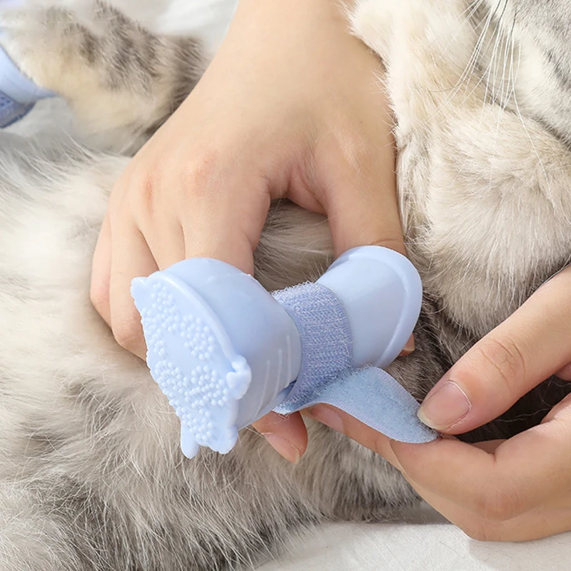 Рисунок 2 - Нескользящие ботинки для собак