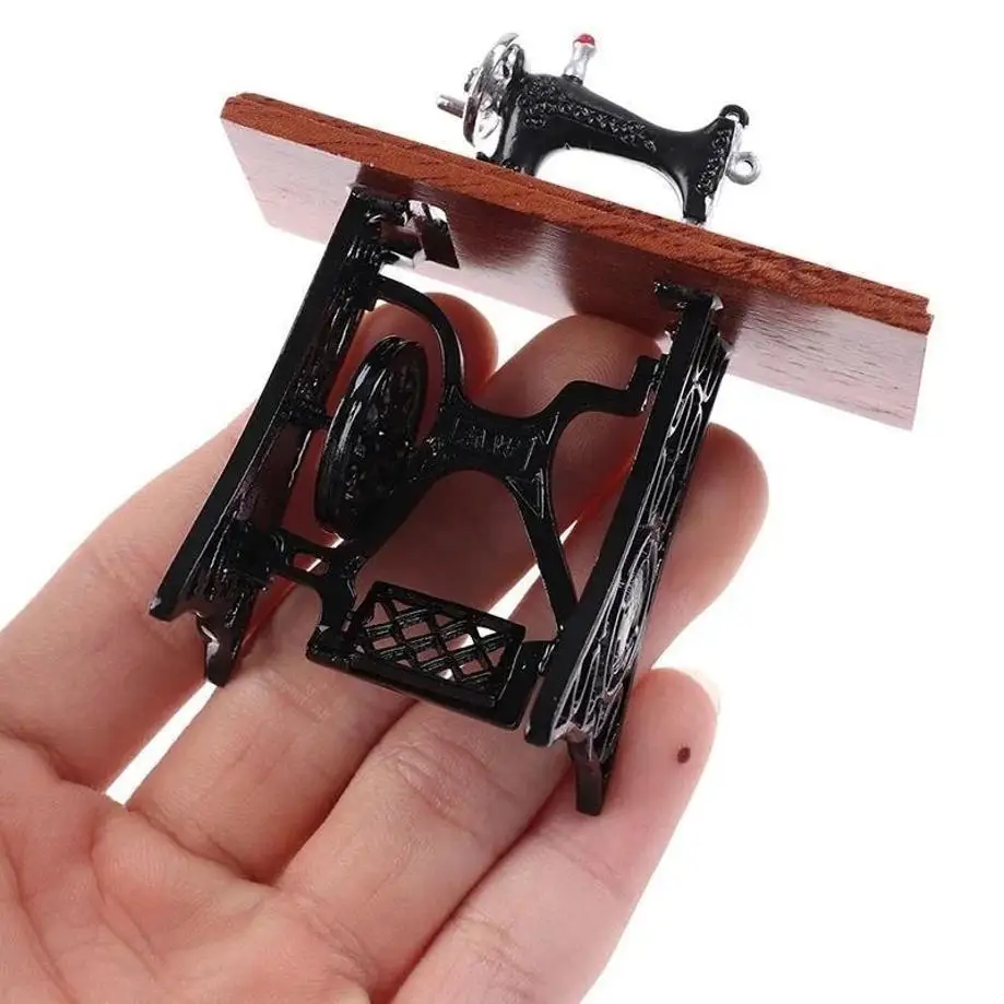 1 Pcs Scene Home Model Gift Sewing Machine Mini Gift Playhouse Toy Furniture Miniature