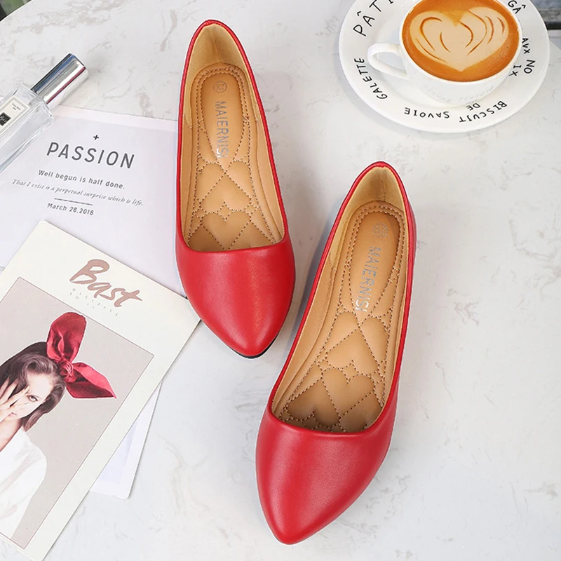 Zapatos planos con punta estrecha para mujer