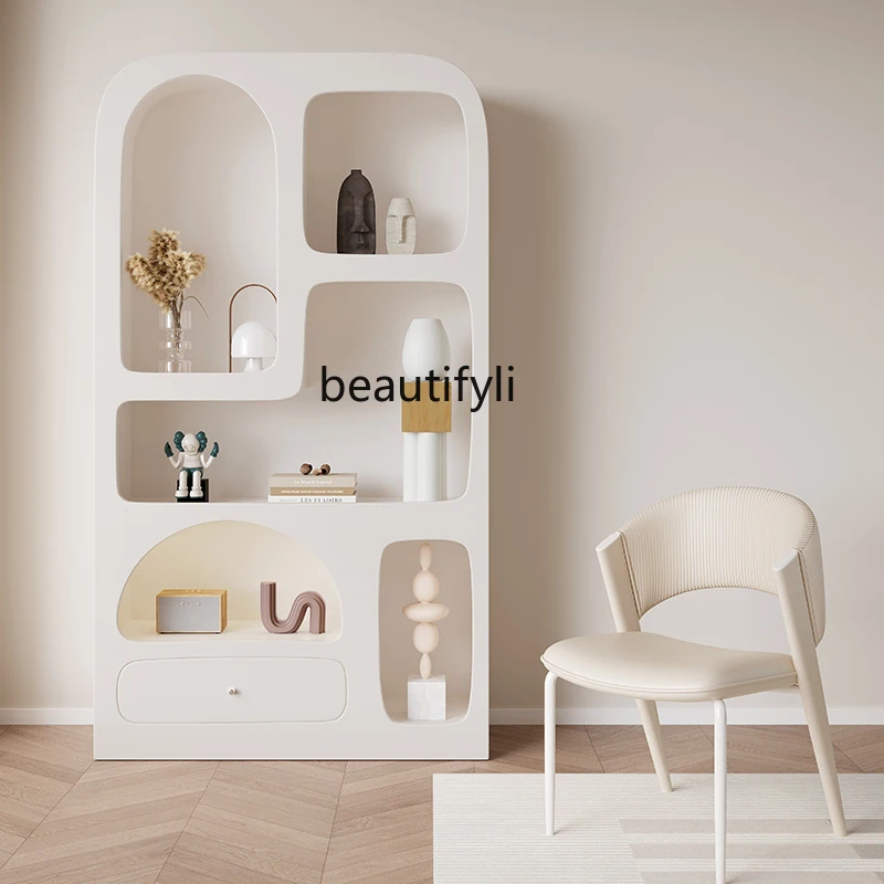 Рисунок 2 - Скандинавский кремовый стильный входной шкаф