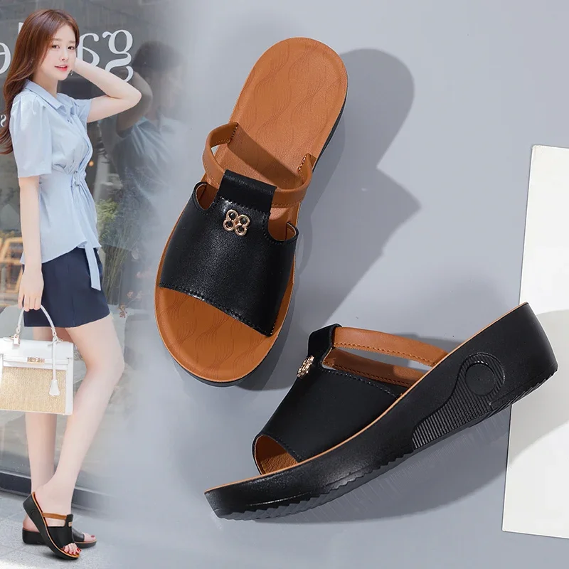 Sandalen Zomer Dames Sandaal Nieuwe Stijl Zijkant Mesh Top Lage Hak Ritssluiting Dames Sandaal Casual Mode Sandaal Feestschoen kopen vanaf een prijs van 21