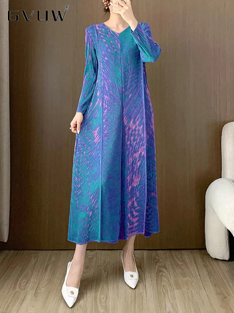 

Женское плиссированное платье GVUW с V-образным вырезом, шикарный стиль, ТРАПЕЦИЕВИДНОЕ вечернее платье с длинным рукавом, модель 17G6228 средней длины на лето, 2024