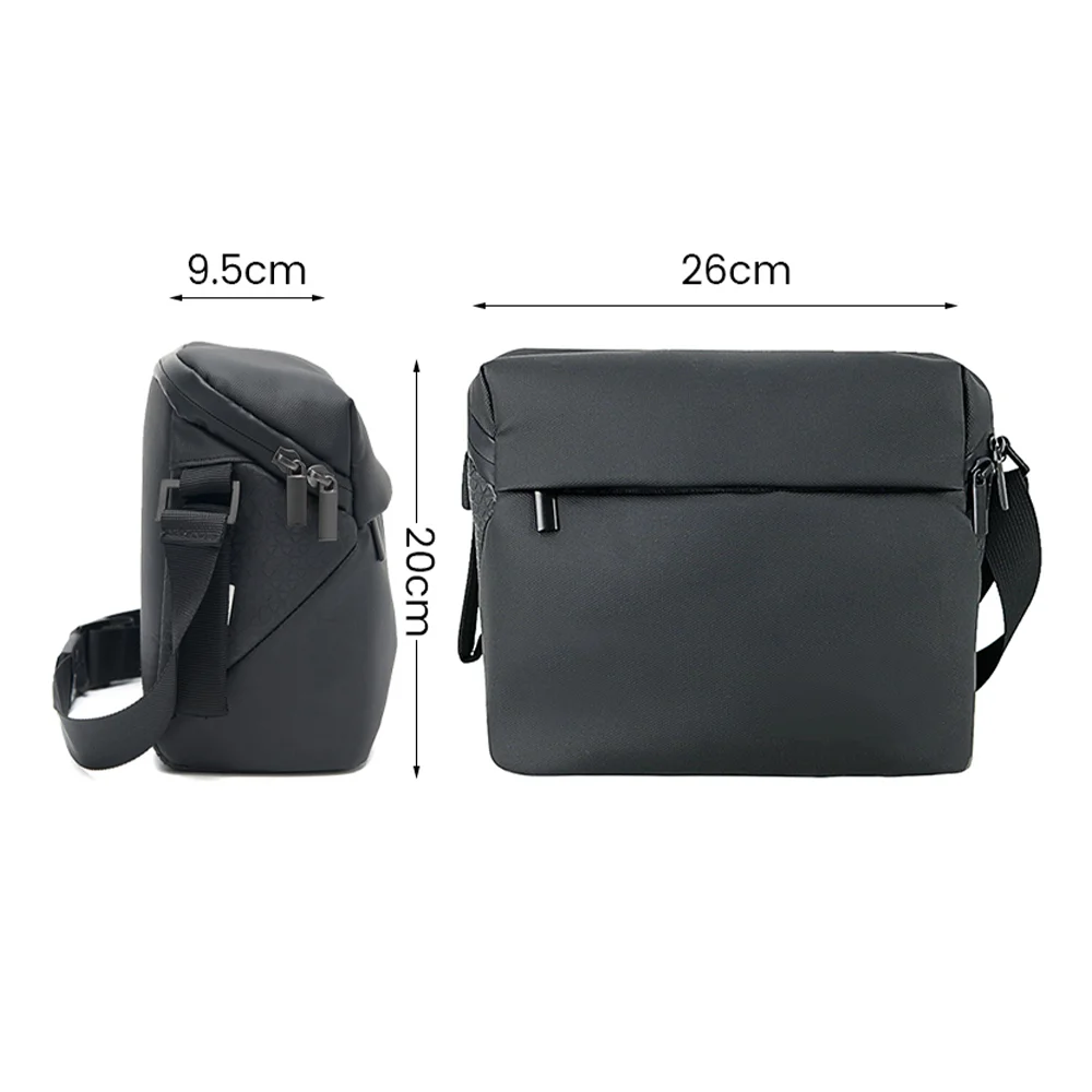 Sac à dos noir avec le logo DJI, conçu pour transporter la mallette de rangement et les accessoires du drone.
