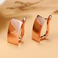 Huitan Rose Gold Square Earrings – Elegant & Fashionable Statement Jewelry for Women 2025 2