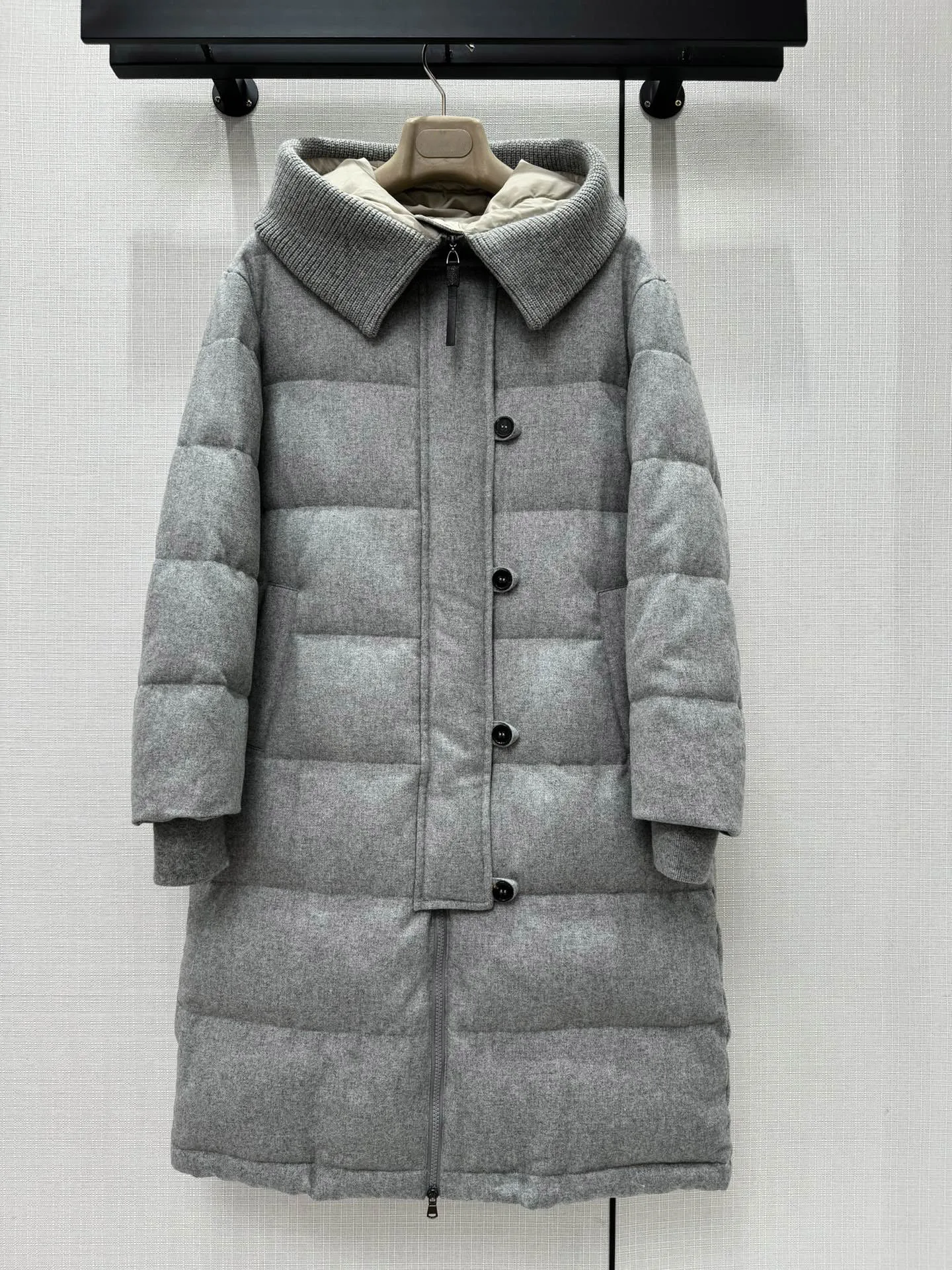 

2023 Women's Clothing Fashion simple long down jacket with stacked collar and button designAutumn Winter New 1208