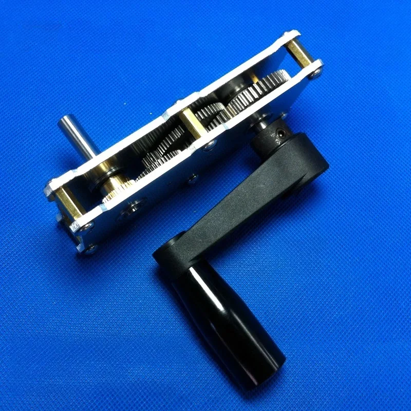 Metal Gearbox with Hand Crank Metal Gear Reducer Speed-up Box Accelerator, High Torque Accelerator, Speed Reducer