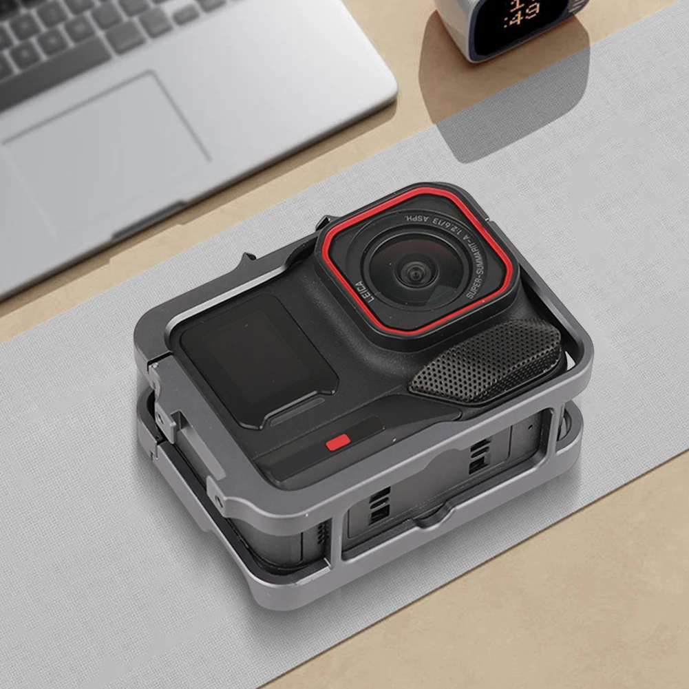 Aluminum Frame Cage W/ Cold Shoe Metal Cage Protective Frame for Insta360 Ace Pro 2 for Insta360 Ace/Insta360 Ace Pro