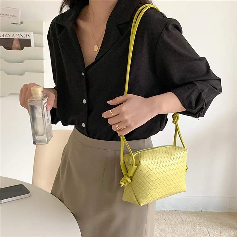 Bolso de hombro tejido para mujer, bandolera cruzada con cremallera, estilo de ocio, a cuadros de diamantes, ajustable