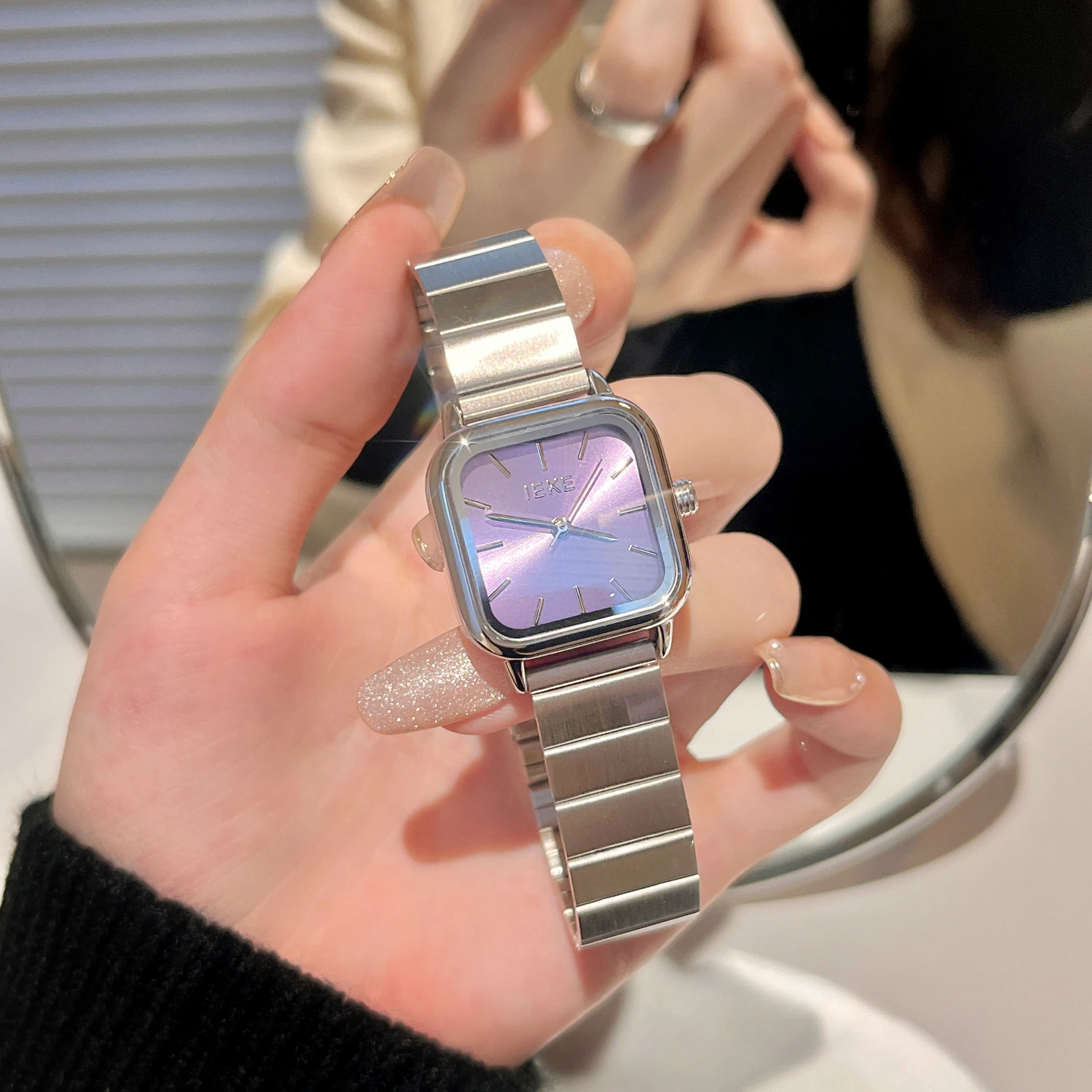 Korean cold wind watch women's student simple quartz watch commuter versatile explosion 6