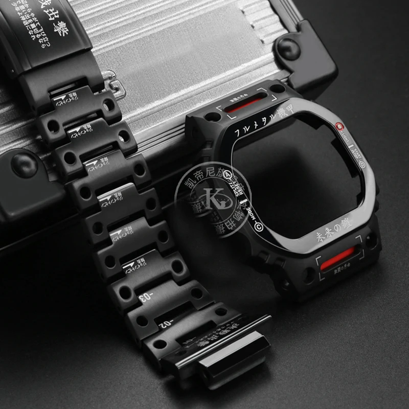 最終値下げ。CASIO G-SHOCK DW5600HR メタルバンド ステンレス鋼ストラップとケースメタルバンドカシオDW-5600 GW