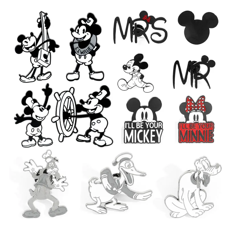 

Disney Cartoon First Generation Mickey Mouse Brooch Cute Anime The Ship Chief Rat Enamel Pin Fashion Animal Metal Badge Jewelr
