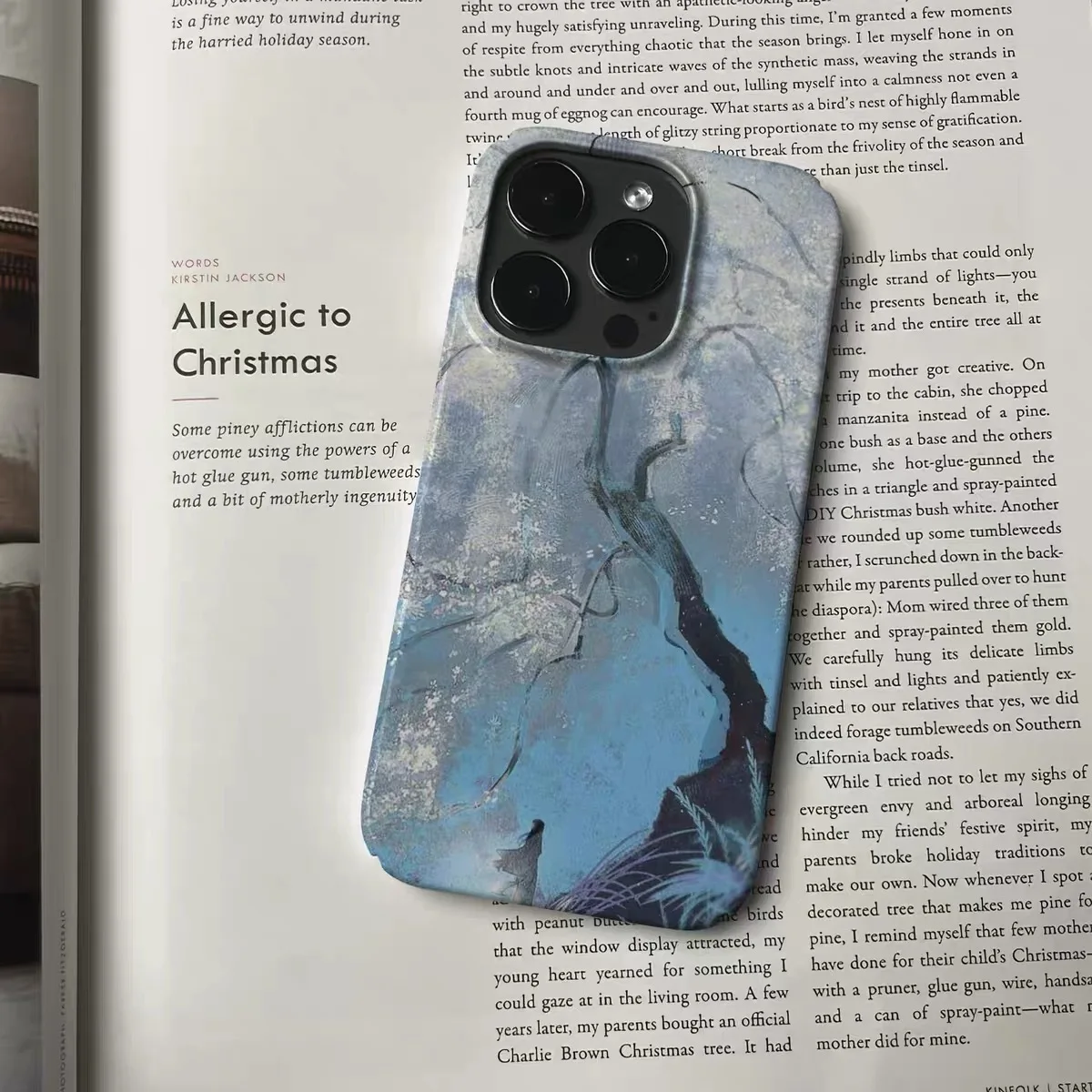 غطاء هاتف أكريليك بتصميم زهرة الشتاء الزرقاء العاك...