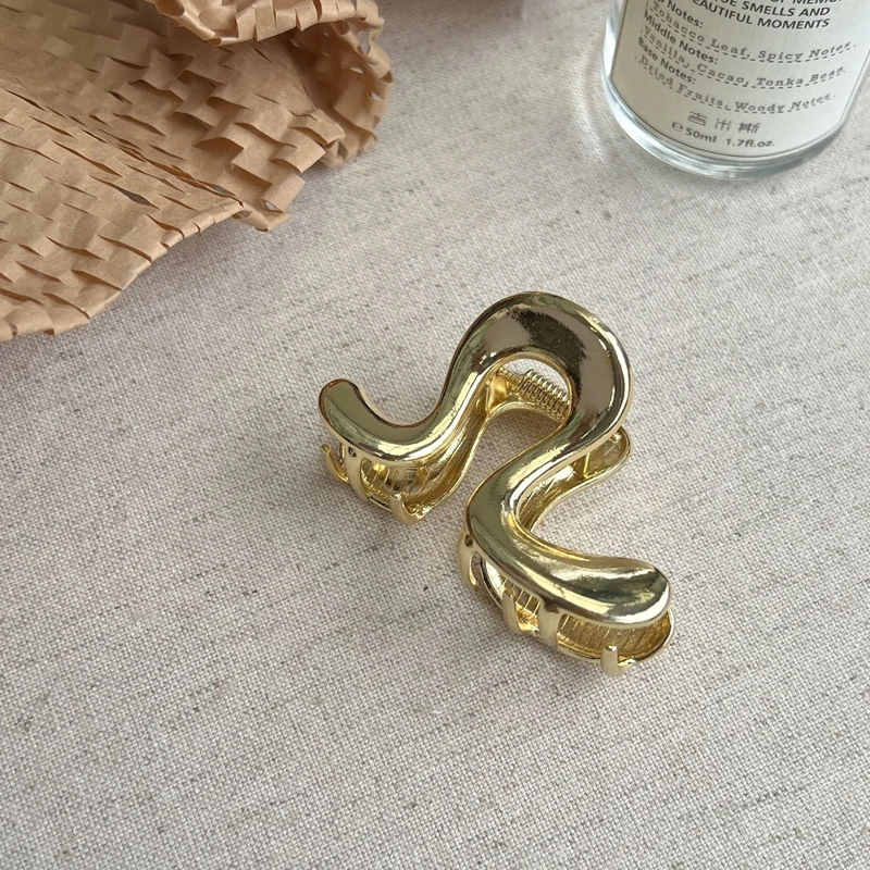 Neue Einfache Unregelmäßige Metall-Haarspangen Elegante Geometrische Damen-Pferdeschwanzklammer Krabbenklauen-Haarnadel Modischer Kopfschmuck Haaraccessoires – Detail 7