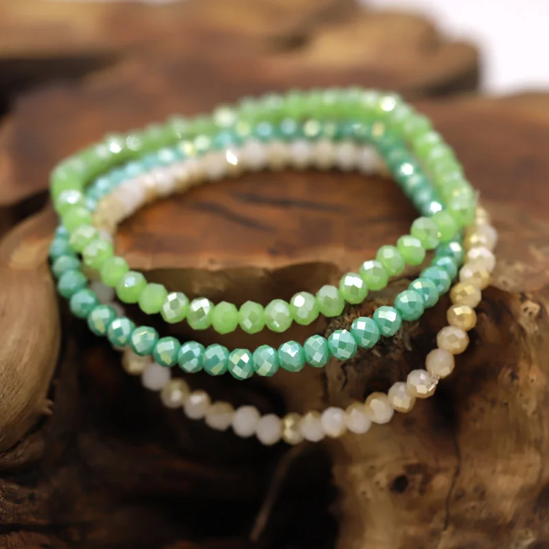 3-teiliges, mehrfarbiges Kristallarmband, trendiger Damenschmuck, Großhandel, Perlenarmband, Geschenkidee für Frauen, Accessoire-Armband. – Detail 1
