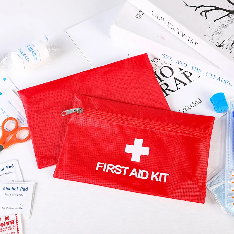 

2023 Cute Mini Portable Medicine Bag First Aid Kit Medical Emergency Kits Organizer Outdoor Household Medicine Pill Storage Bag