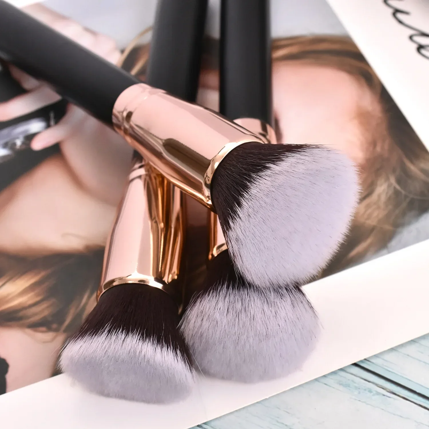 Makeup Brushes Foundation Loose Powder Concealer Blending Blush Brush Professional Cosmetic Beauty Makeup Tool 2