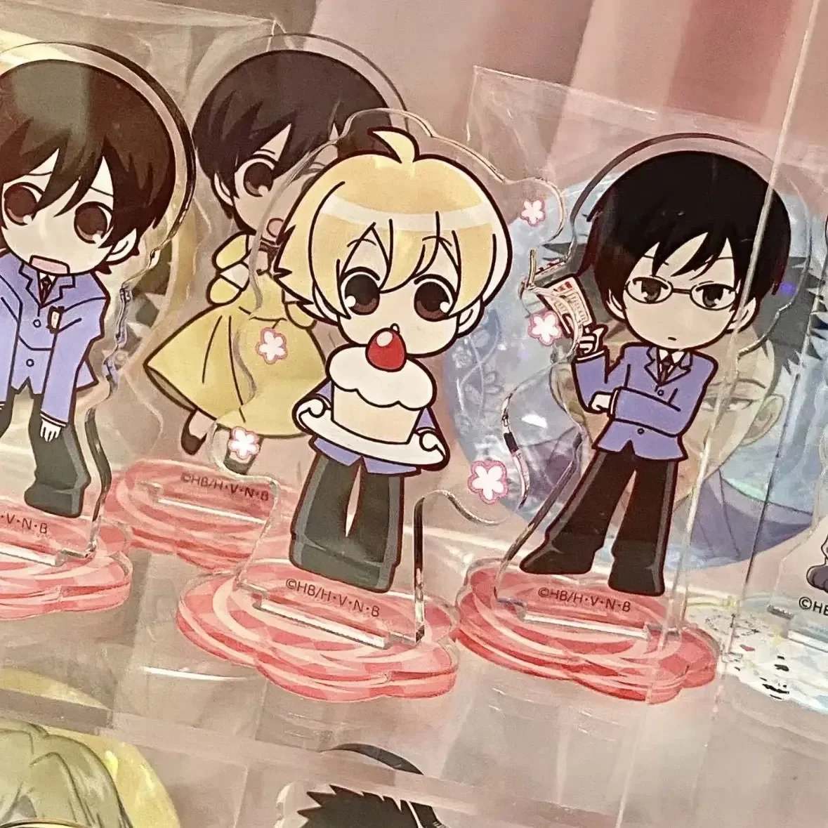 S98a52d9c102f469b9b124f141142e635j - Ouran High School Host Club Merch