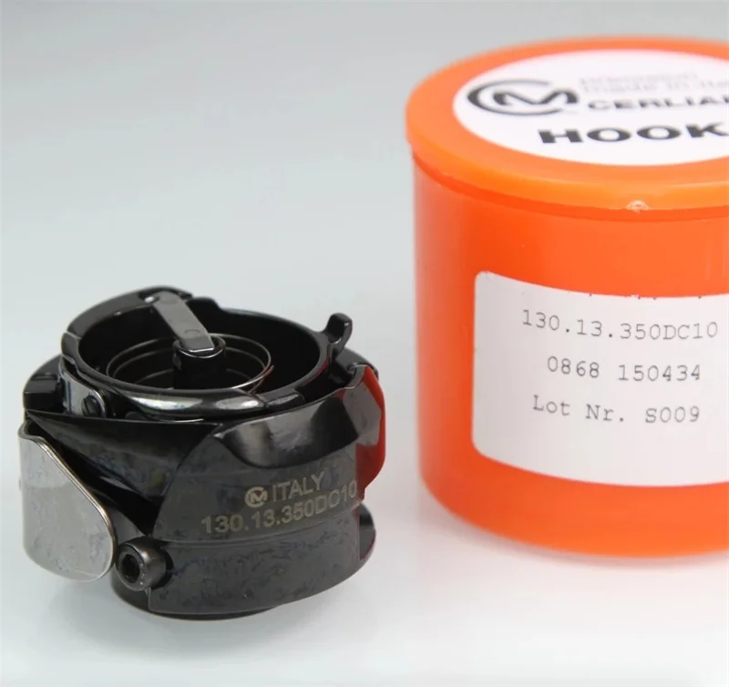 

Поворотный крючок 0868-150434 для швейной машины Durkopp 867, 868, Италия, Cerliani HOOK 130.13.350 DC10 / PFAFF код 91-501017-91