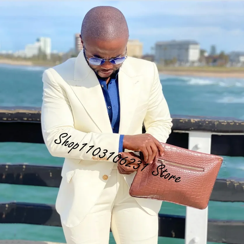 Рисунок 2 - Классический мужской костюм деловой