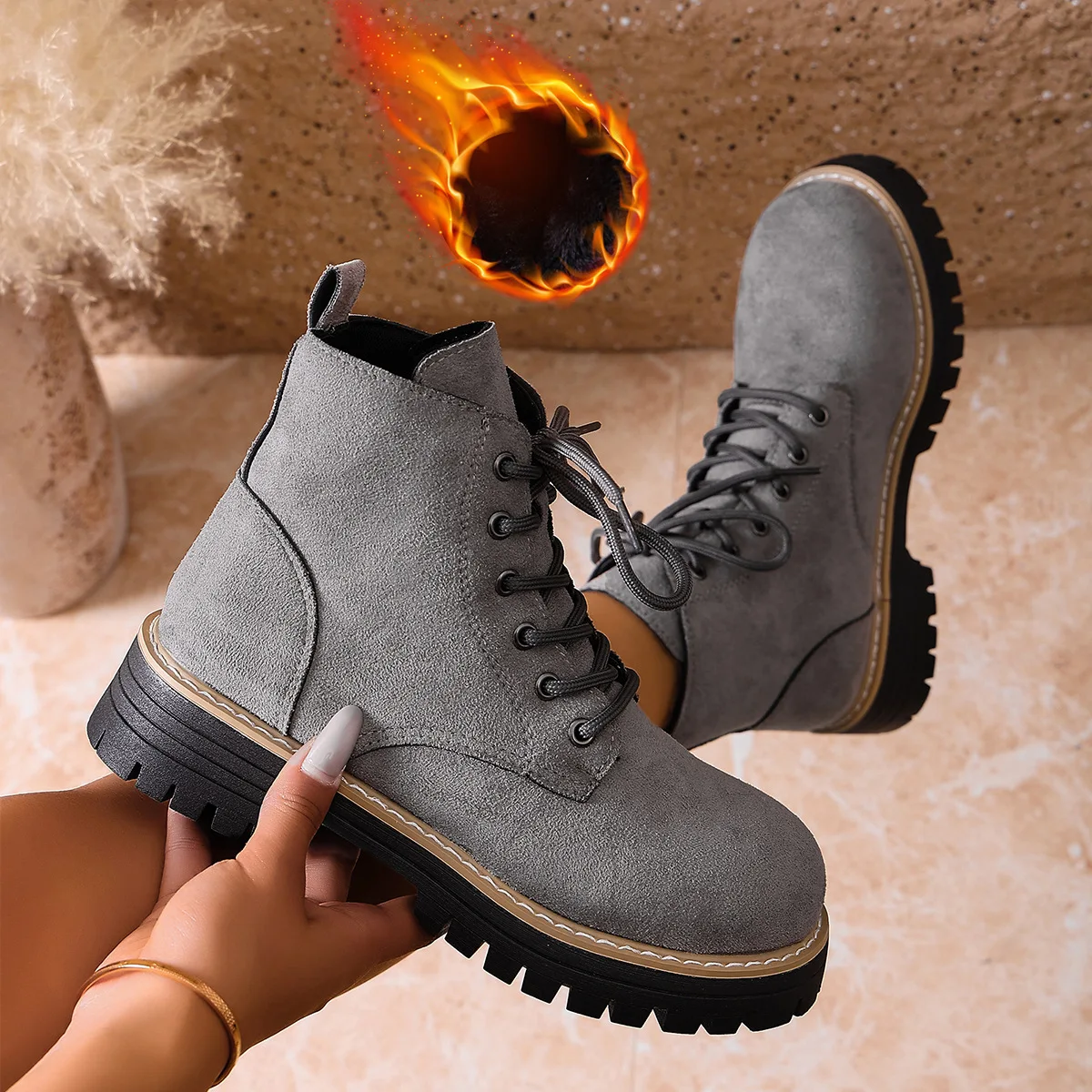 Autumn Winter Warm Plush Ankle Boots Women Plus Size 36-43 Faux Suede Platform Boots Woman Non Slip Lace Up Short Booties Mujer