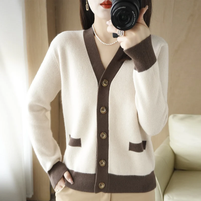 

Simple V-Neck Sweater Outside Autumn New Color Matching Cardigan Coat Fake Pocket Slim Sweater Female Korean Version
