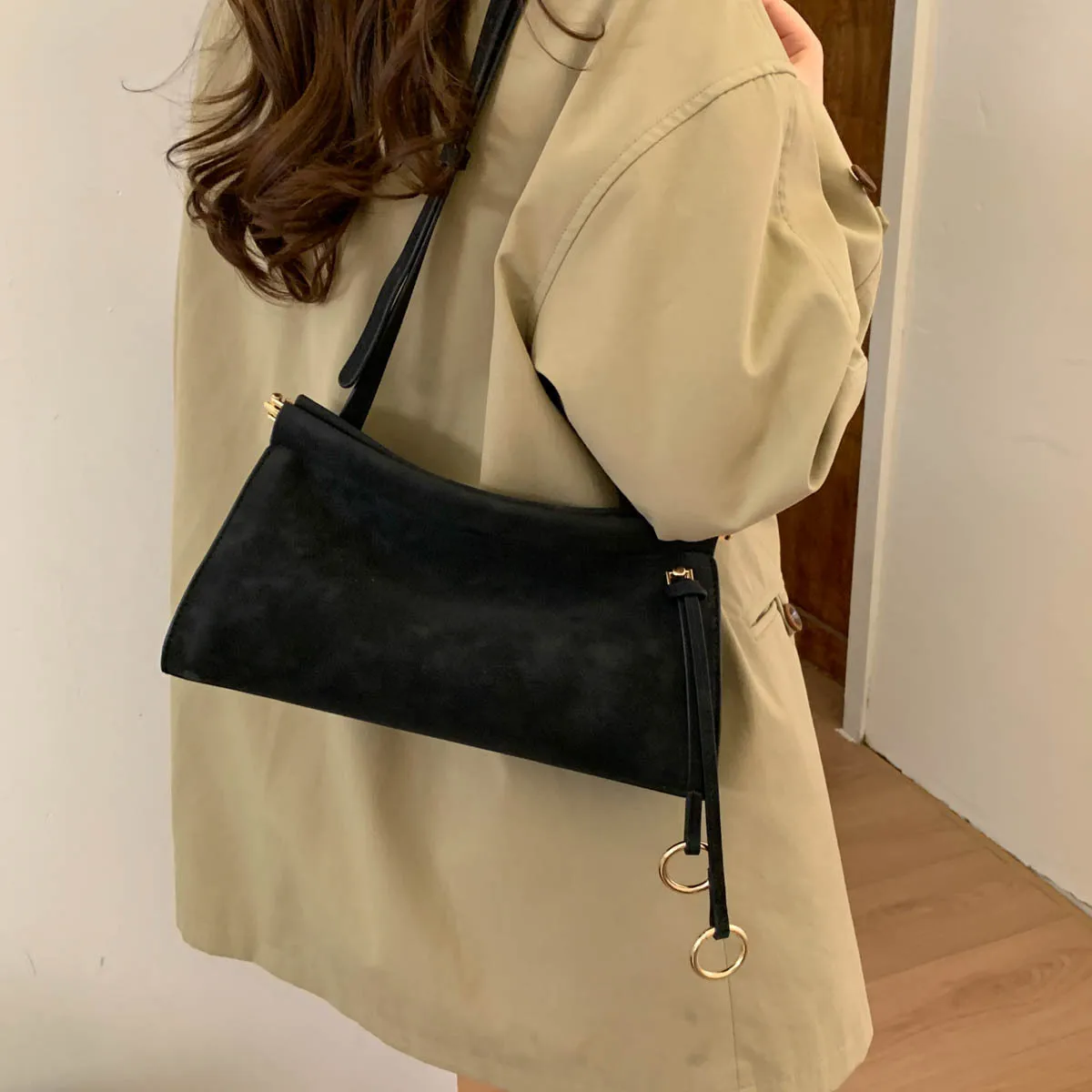 Light Luxury Fashion High-end Leather Women's Bag 2025 New French Simple Casual Versatile Portable Single Shoulder Bag Trendy