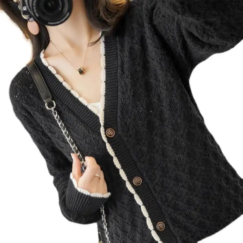 Spring Autumn KPOP Fashion Style Harajuku Slim Fit Tops Women All Match Loose Casual Button Blusa Long Sleeve V Neck Outerwear