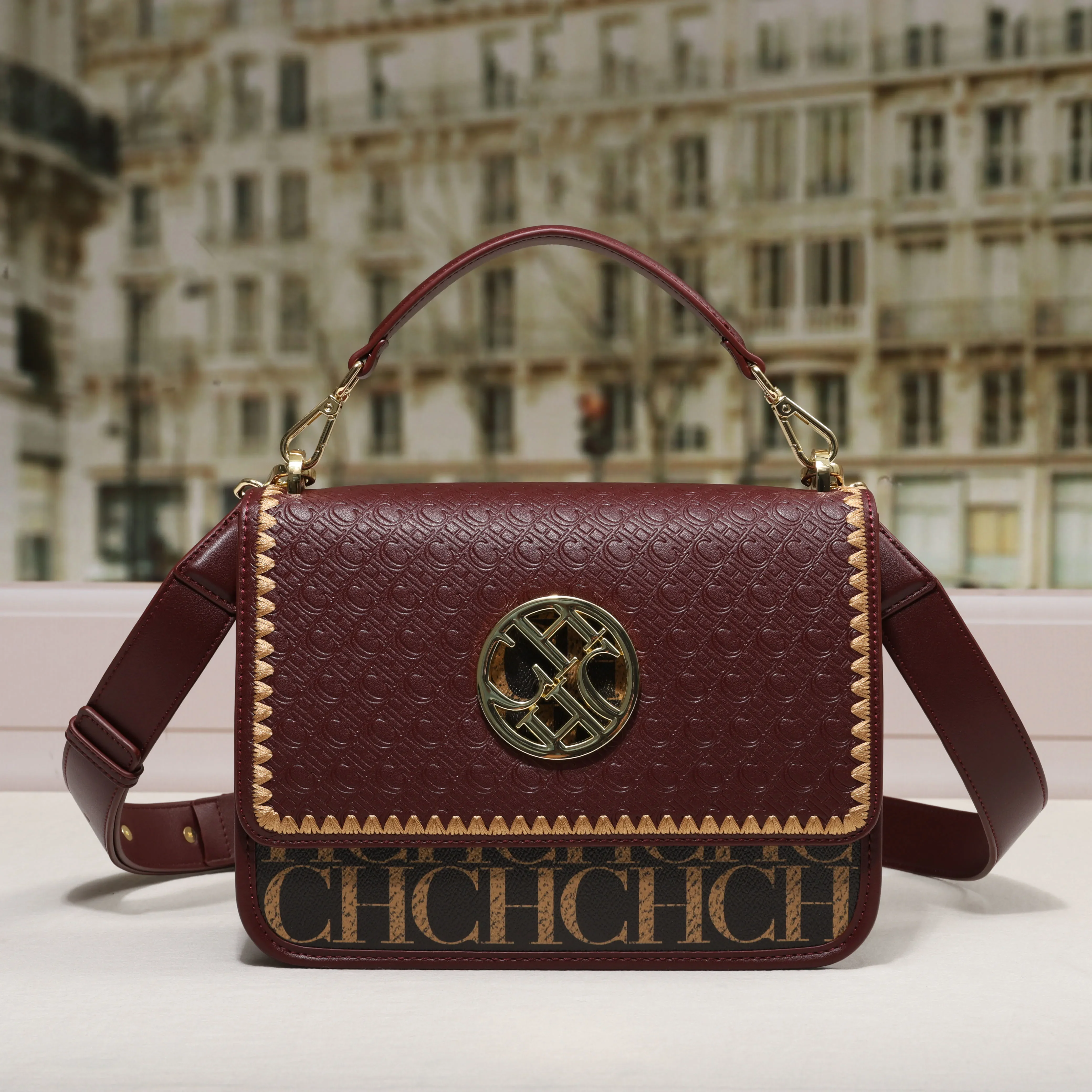 حقيبة كتف نسائية أحادية اللون، بتصميم منقوش مناسب...