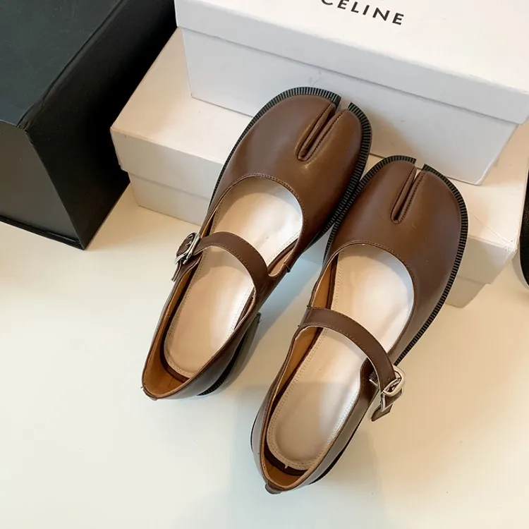 Split Toe Pig's Hoof Shoes for Women Solid Color Cowhide Spring New Style One Line Heel with Shallow Mouth Single Shoe for Women
