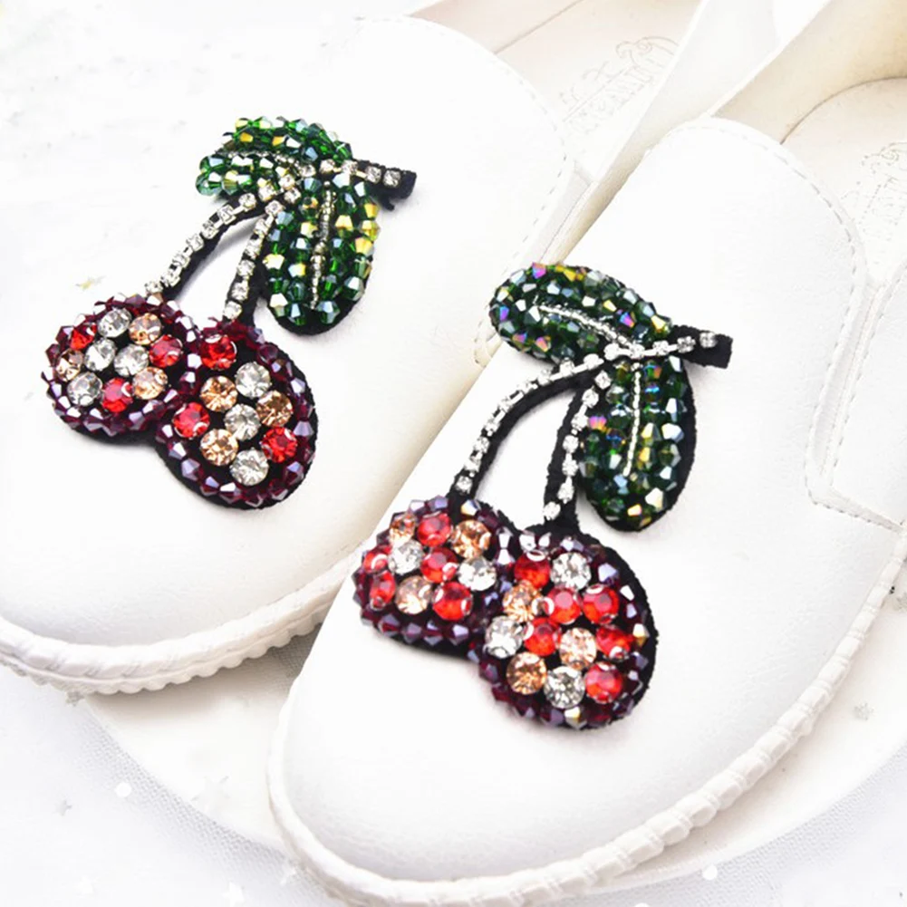 2pcs Embroidered Patches Crystal Glass Diamond Sew on Beaded Appliques Clothing Bag Decoration