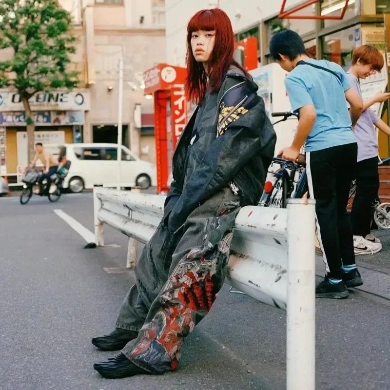    ڼ ƮƮ ̵  û, Y2K ϶ ĳ־  , ƮƮ α Ż