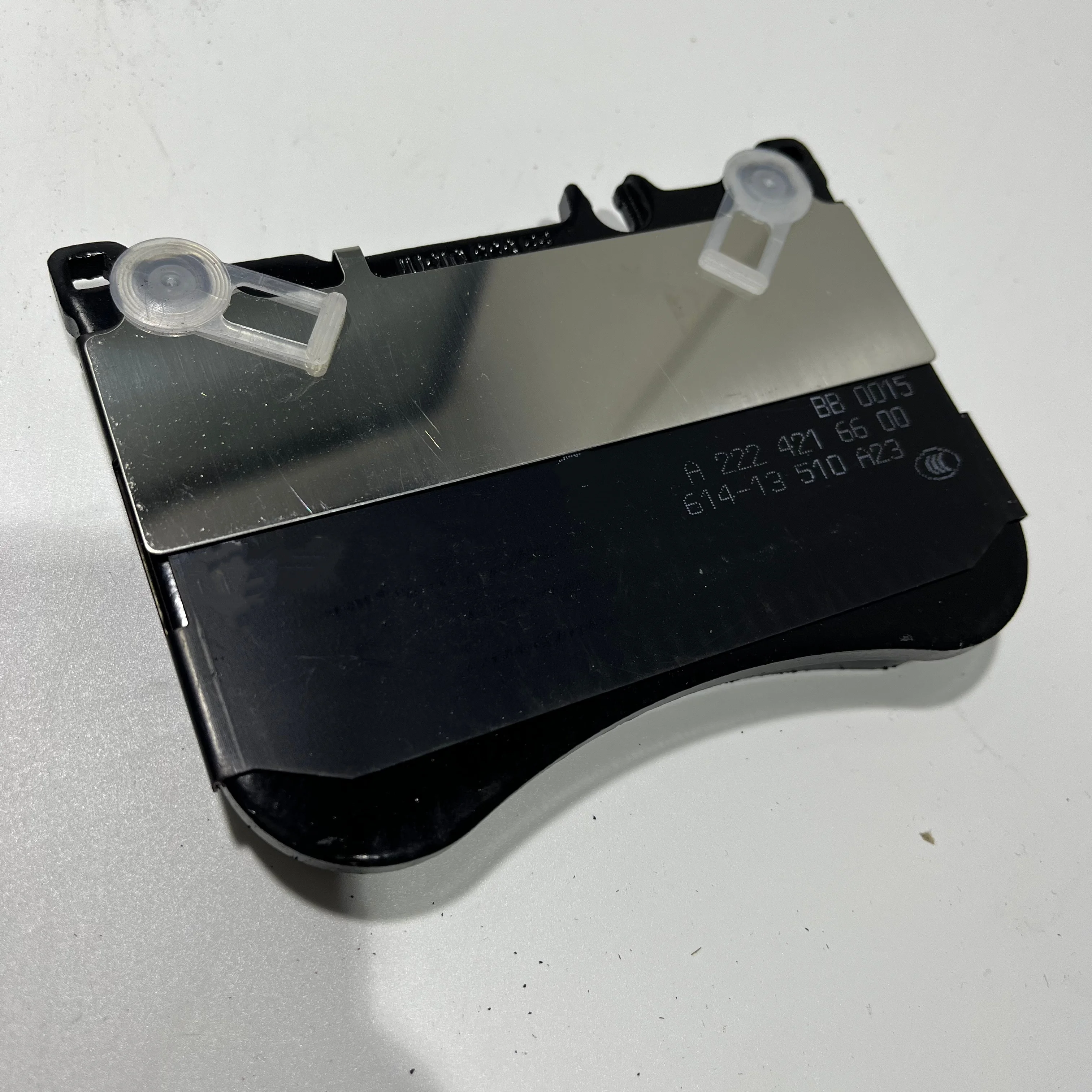 A0004201006 / A0084200220 메르세데스-벤츠 AMG CLS53 E53 S350 S400 S450 S500용 프론트 브레이크 패드 세트 (OEM)