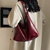 Large Capacity Red Bag For Women 2025 New Retro Texture Single Shoulder Tote Bags Fashion Versatile Casual Ladies Handbags 1
