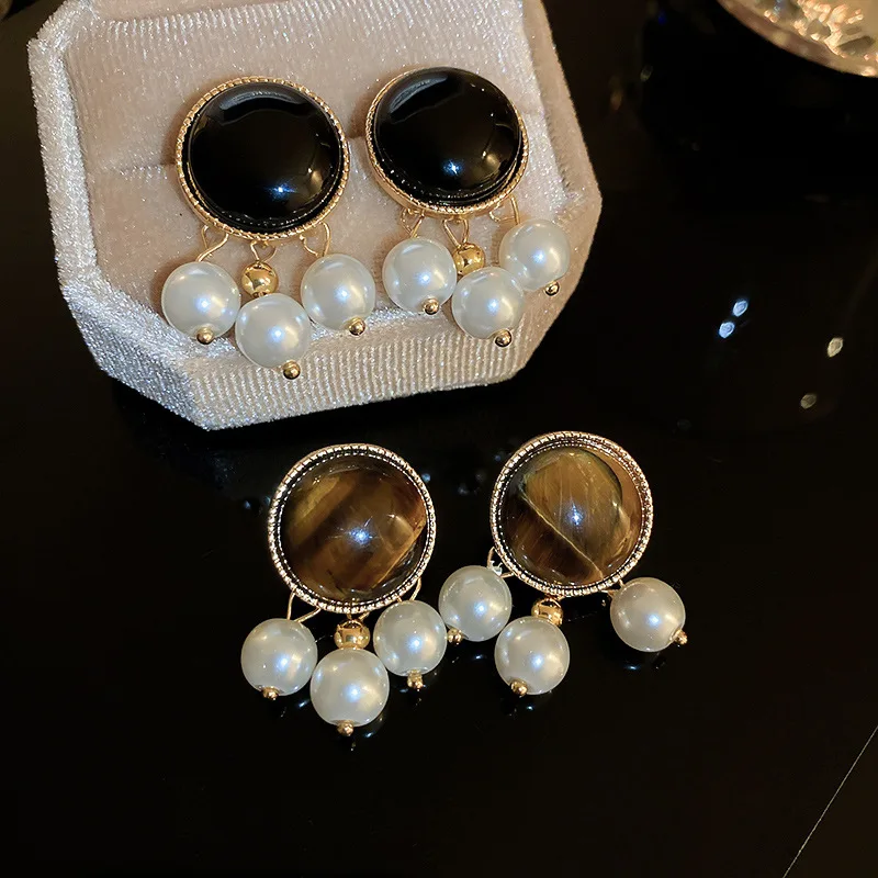 

Pearl pendant simple temperament earrings