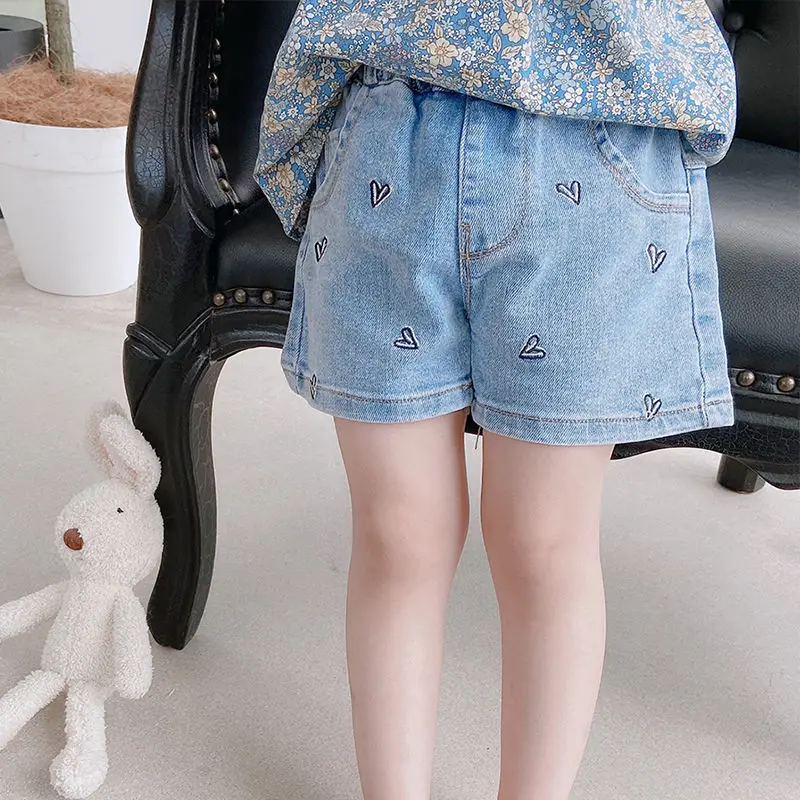 Pantalones cortos de verano para niñas y pitillos vaqueros informales holgados y versátiles para adolescentes, minipantalones bordados encantadores, disfraz de novedoso _ - Mobile