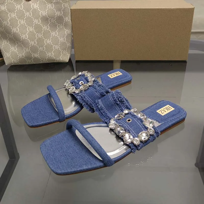 

2023 Summer New Square Headed Open Toed Sea Blue Slippers with Rhinestone Buckle Decoration Denim Flat Bottom Women's Sandals