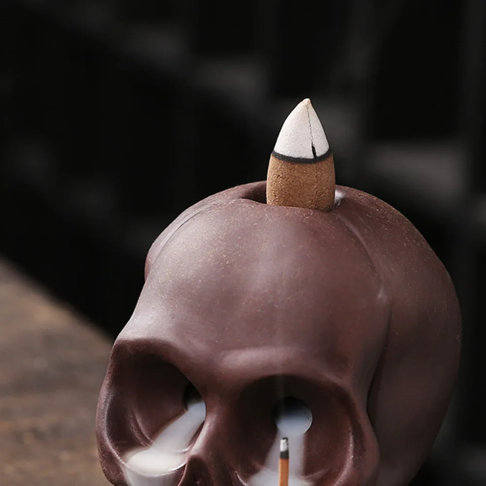 1pc LED Waterfall Skull Incense Burner Skull Backflow Incense Burner Halloween Home Decor Home Aromatherapy (without Incense)