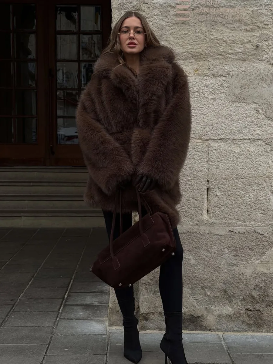 Winter Elegant Luxury Thick Warm Faux Fur Jacket Women High Quality Big Fur Collar Fluffy Imitation Fur Loose Jacket Overcoat