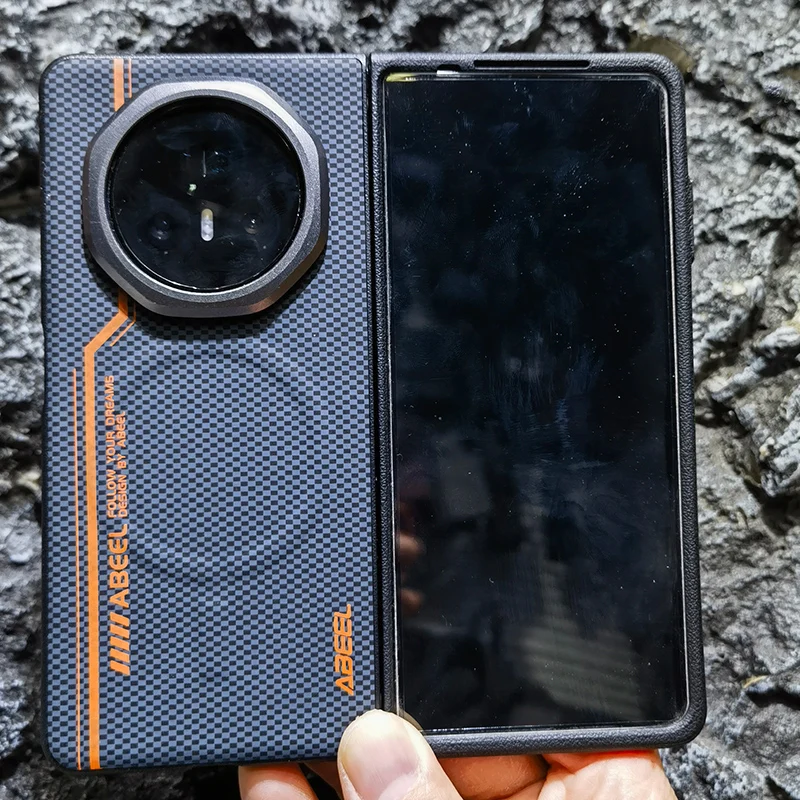 Enhanced Magnetic Folding Case with Wireless Charging for Honor Magic V3 - Fashionably Unique Design