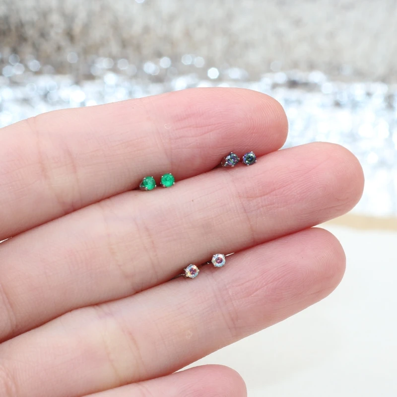 Super Mini 2mm Vintage grün ab Farbe Steine mit 316l Edelstahl Ohrring IP-Beschichtung keine verblassen Allergie frei Qualität Schmuck