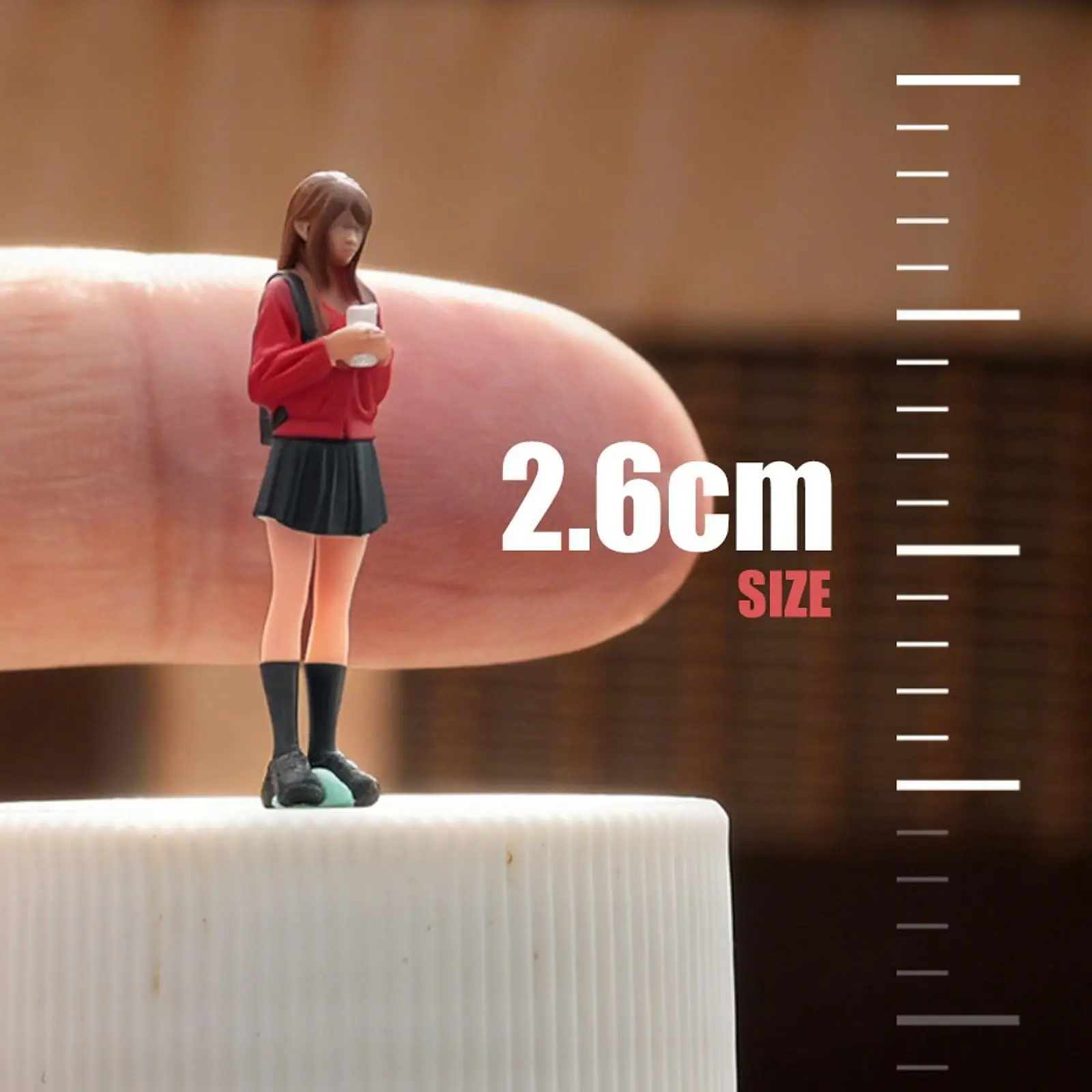 1:64 짧은 치마를 입은 소녀 모델 레진 소녀 모델 미니 긴 머리 피규어 기차역 레이아웃 데스크탑 장식 DIY 장면