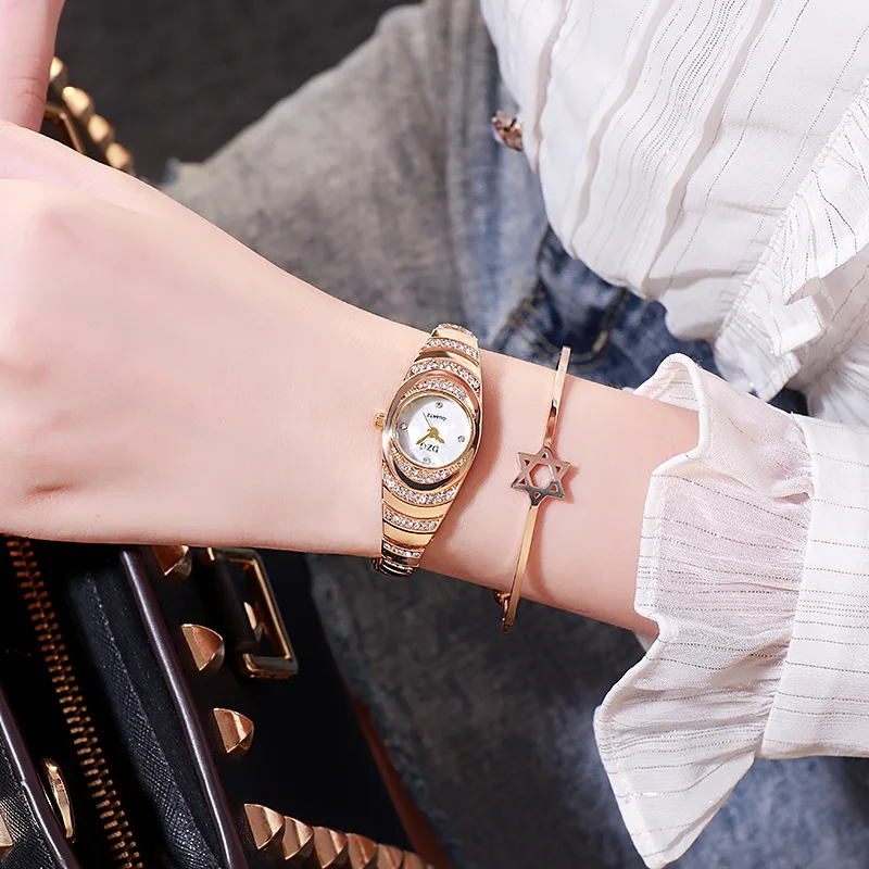 New stock! ! Women Bracelet Watches Steel belt Love Steel belt Rhinestone Quartz Wrist Watch Luxury Fashion Watch for women