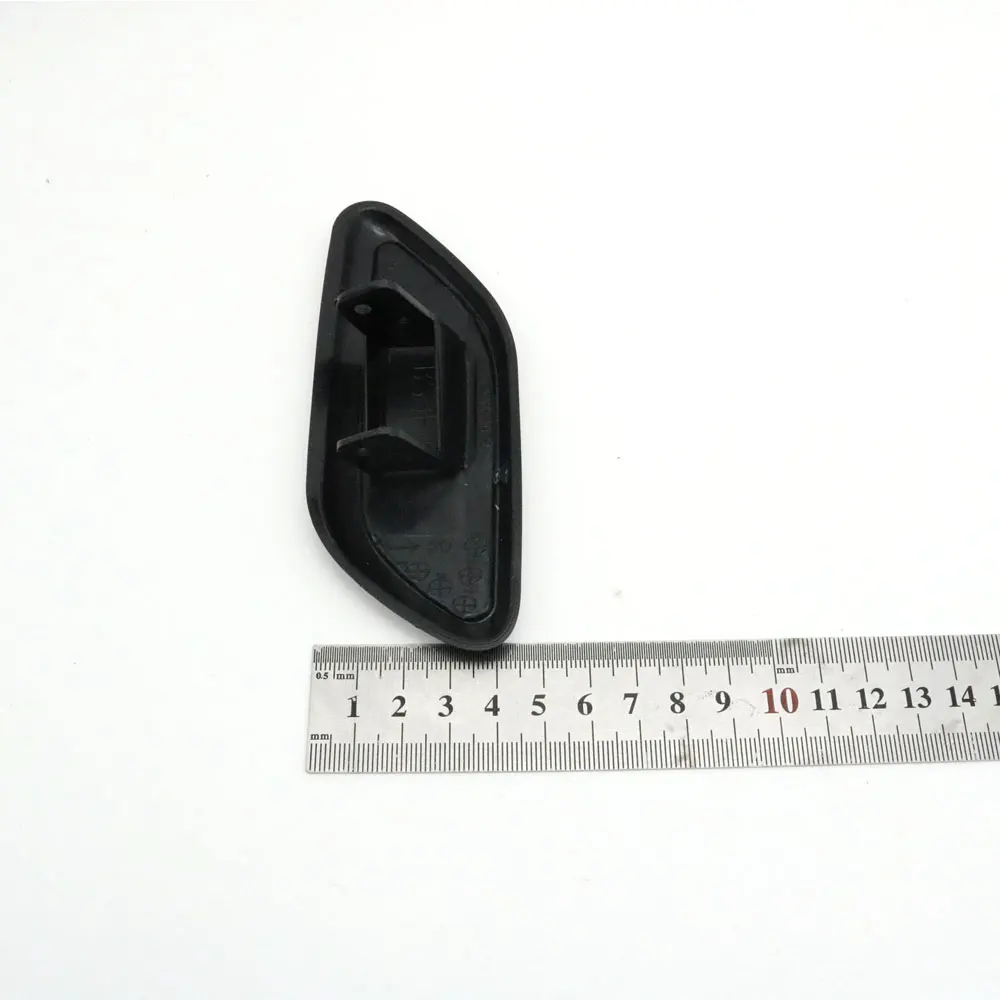 BS3F-51-8H2A08 BS3F-51-8G2A08 For Mazda 3 Axela 2003-2008 Headlight Head lamp Washer Nozzle Jet Cover Cleaning Caps
